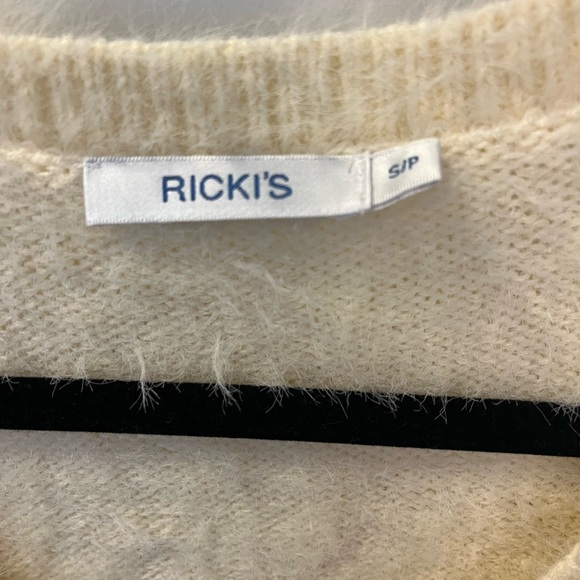 Ladies Fuzzy Sweater - Picture 2 of 4